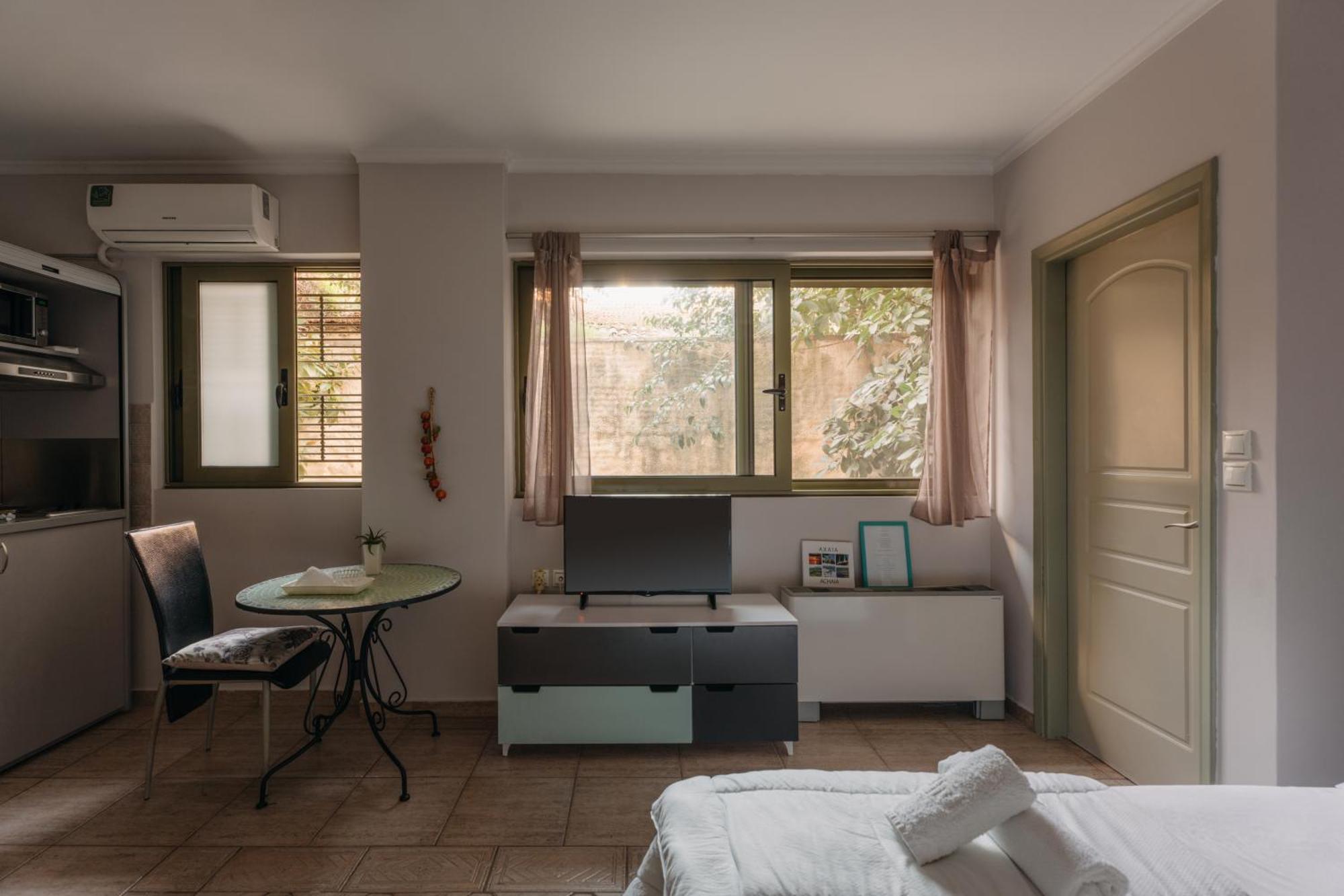 Central Studio - Fully Equiped. Ideal For Couples باترا المظهر الخارجي الصورة